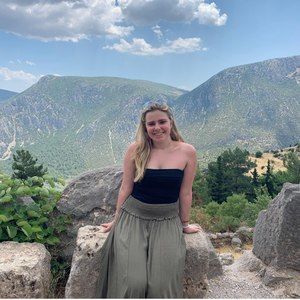 Meet your Posher, Jacquelyn